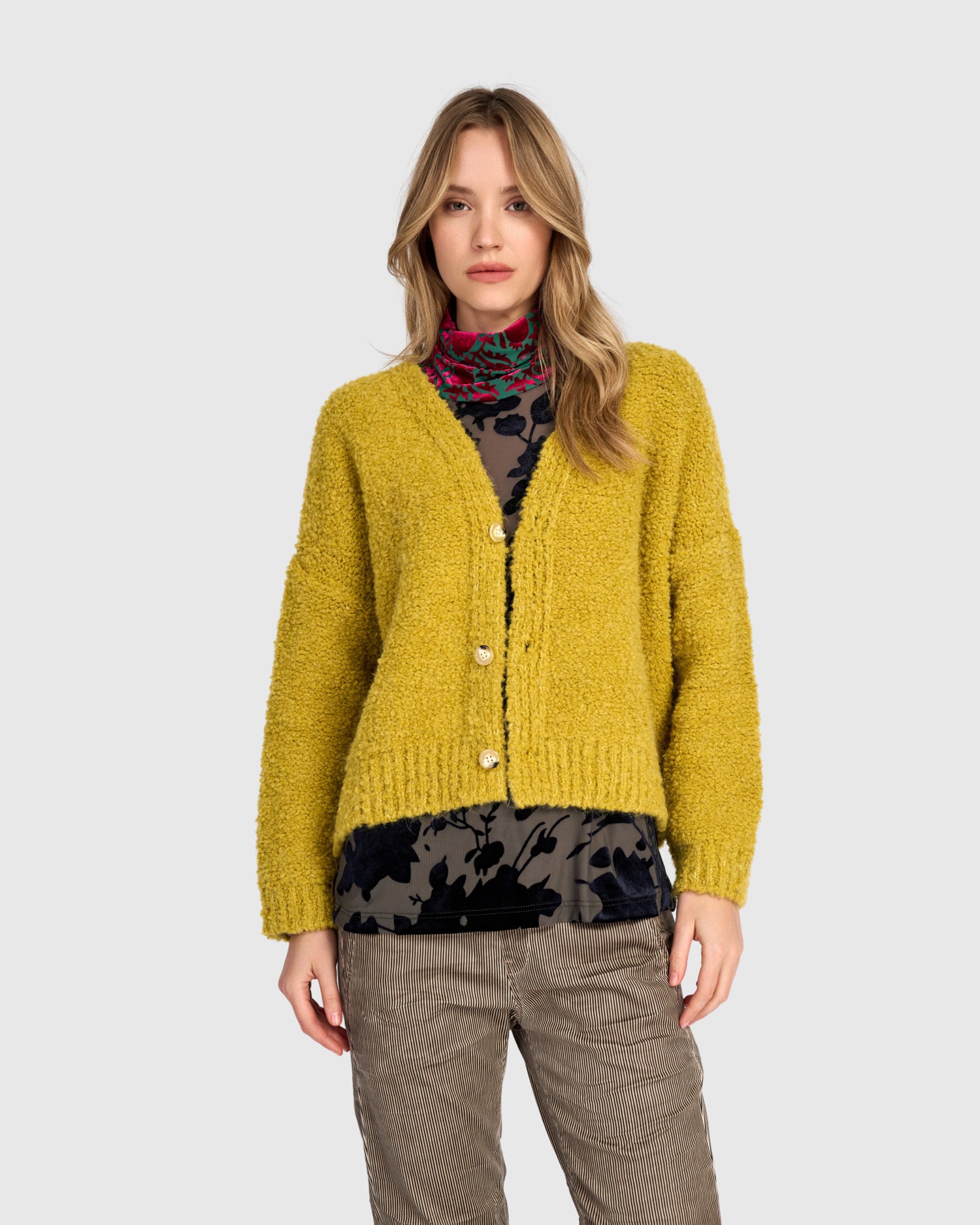alembika-teddy-boucle-cardigan-sunflower image 8