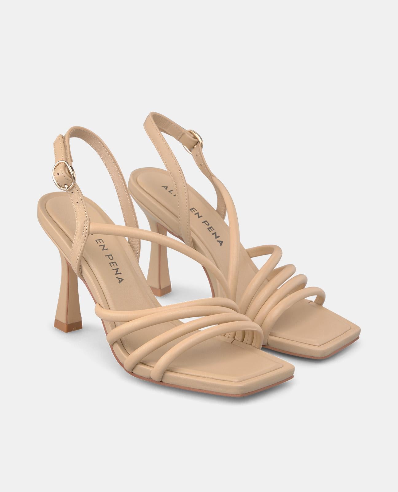 alma-en-pena-sandalette-arena-gekreuzte-riemen-eckige-zehenpartie-9-cm-absatz image 2