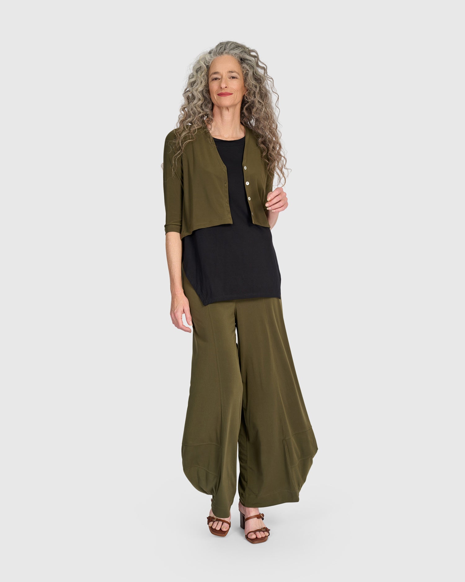 alembika-essential-slinky-punto-hose-khaki-lantern image 7