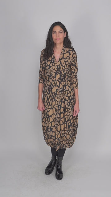 alembika-tekbika-abstract-cocoon-dress-desert-techno-kleid image 6