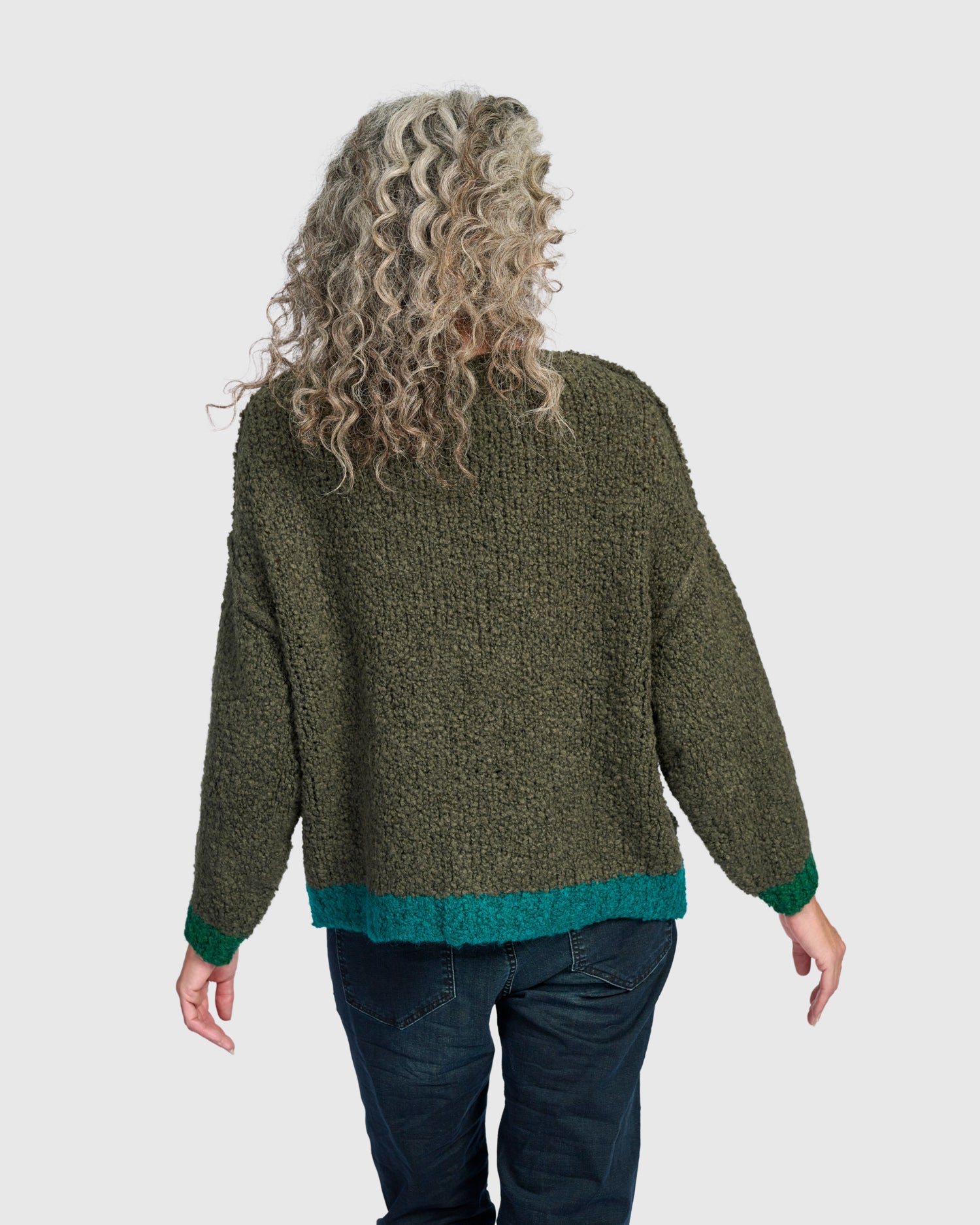 alembika-riff-boucle-pullover-pine image 5