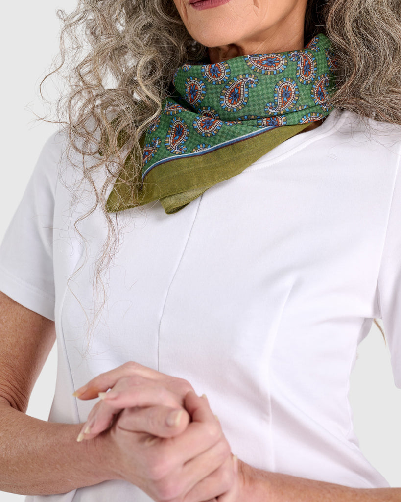 alembika-annie-handkerchief-tuch-gr-n-paisley-71cm image 1