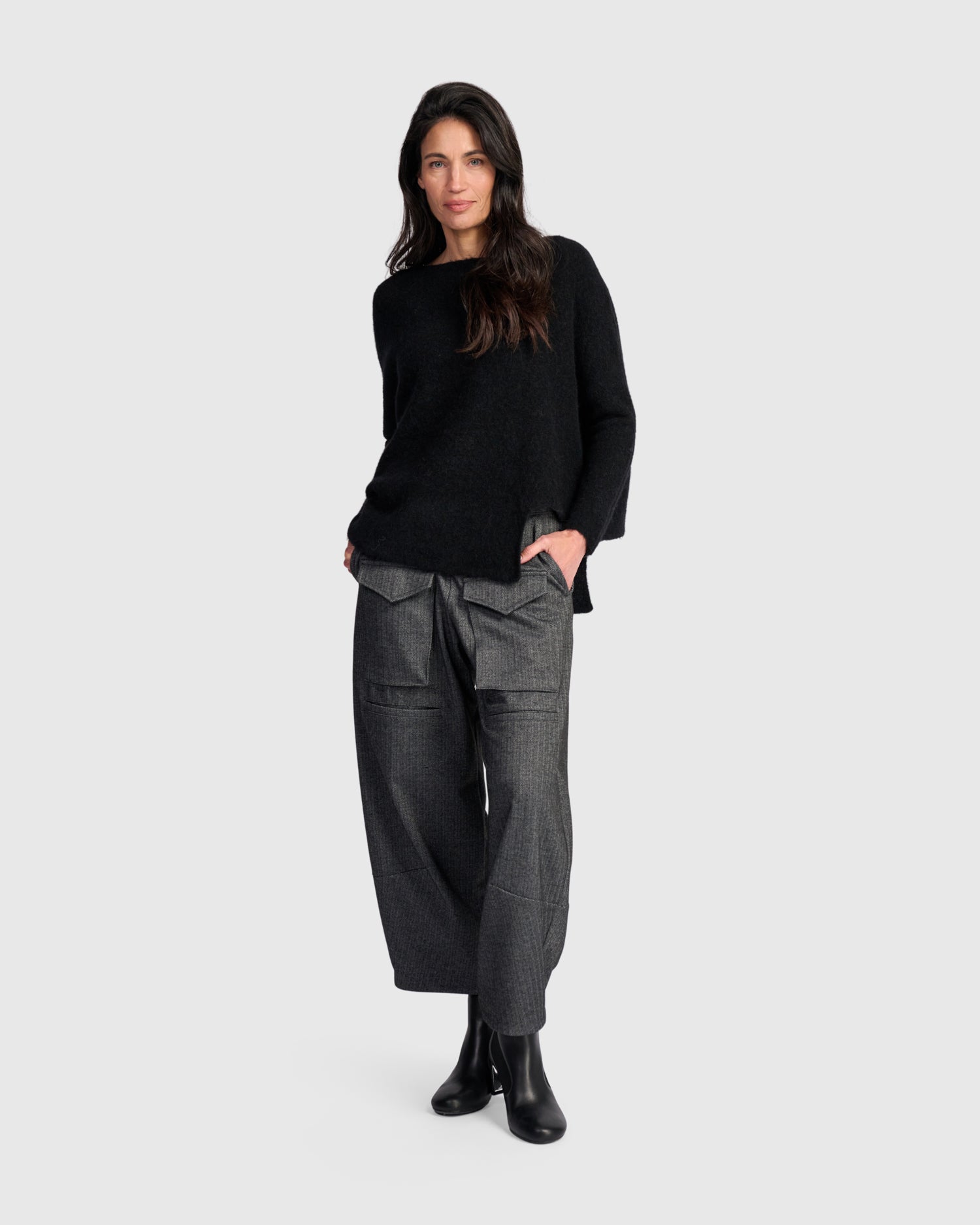 alembika-sculpt-boxy-sweater-pullover-black image 3