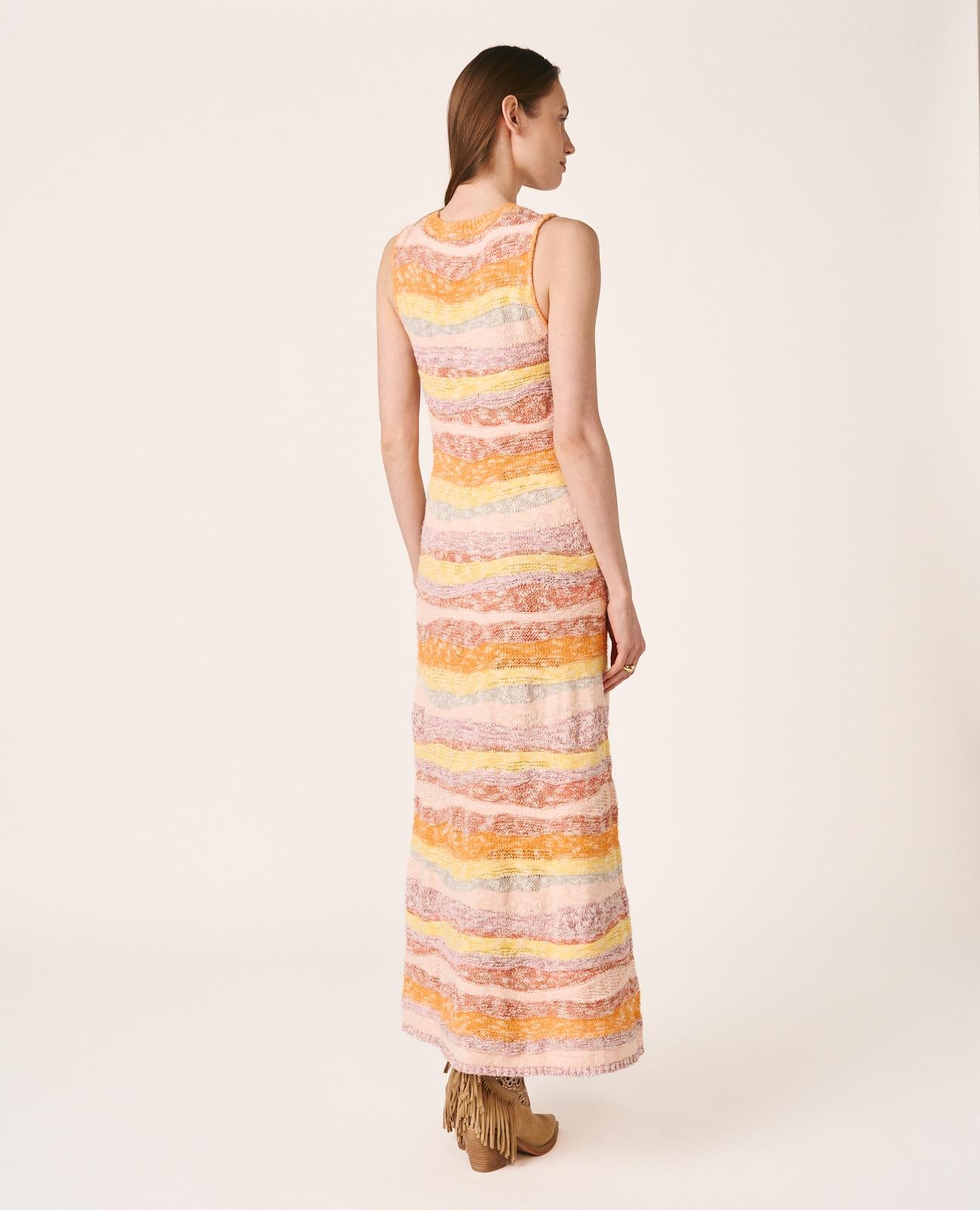 alma-en-pena-midi-knit-dress-strickkleid-orange-geometrie-rmellos image 8
