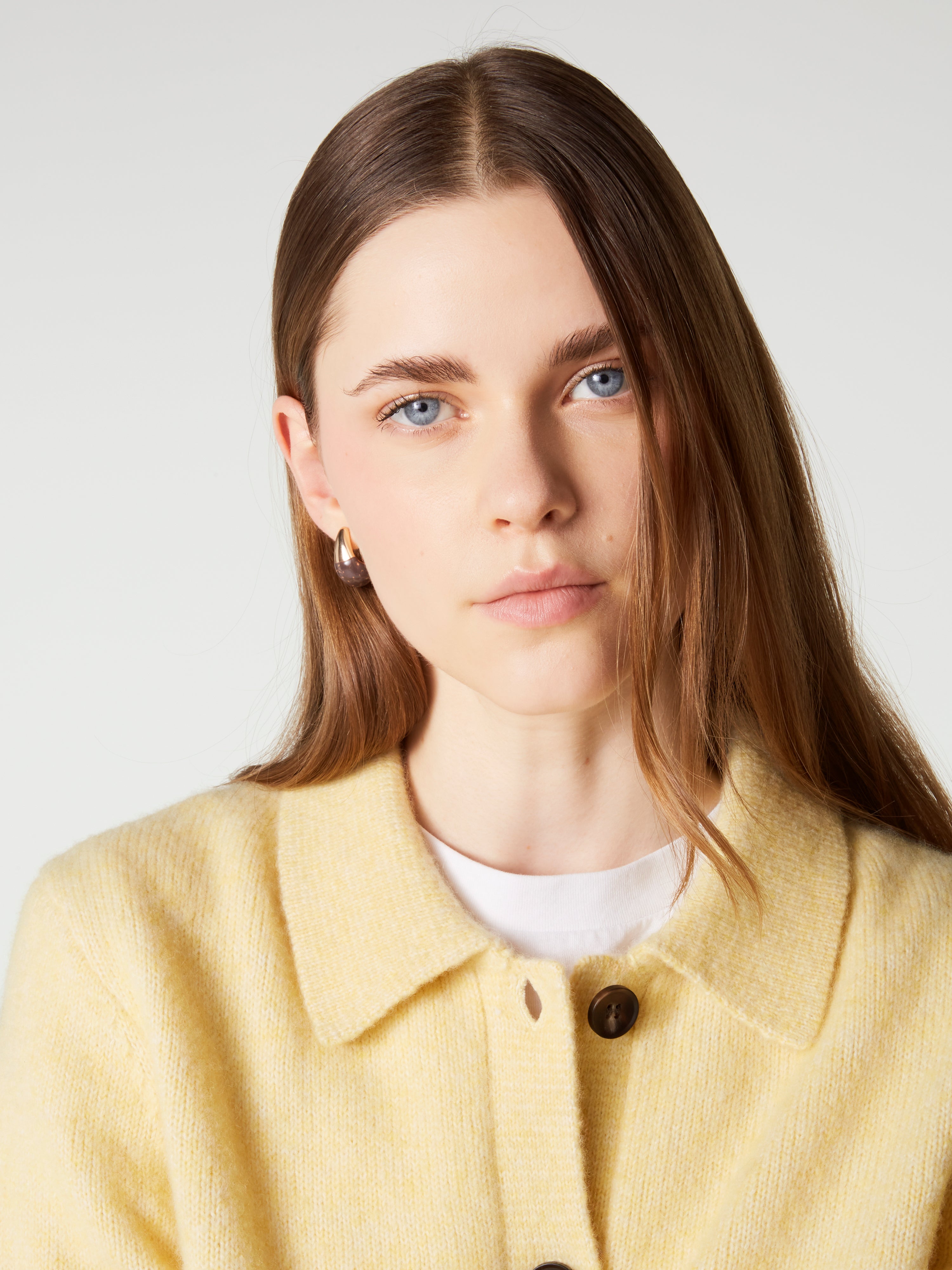 absolut-maiwen-wolljacke-damen-hellgelb-hemdkragen image 6