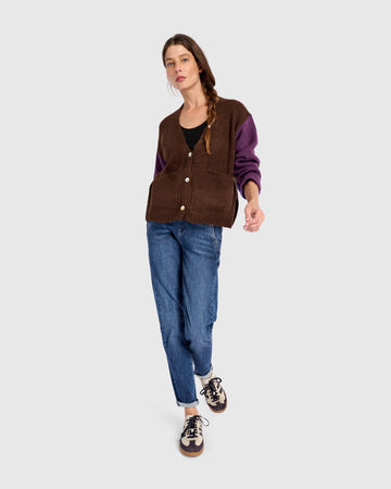 alembika-finch-cardigan-damen-strickjacke-brown-purple image 5