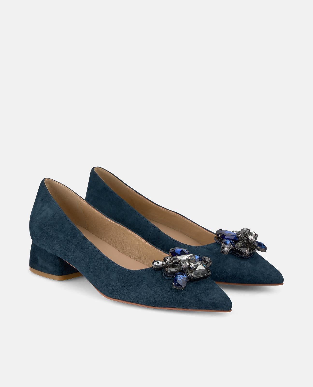 alma-en-pena-ballerina-mit-schmuckbrosche-marineblau-3-cm-absatz image 2