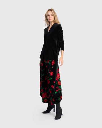 alembika-everyday-velvet-v-neck-top-black image 7