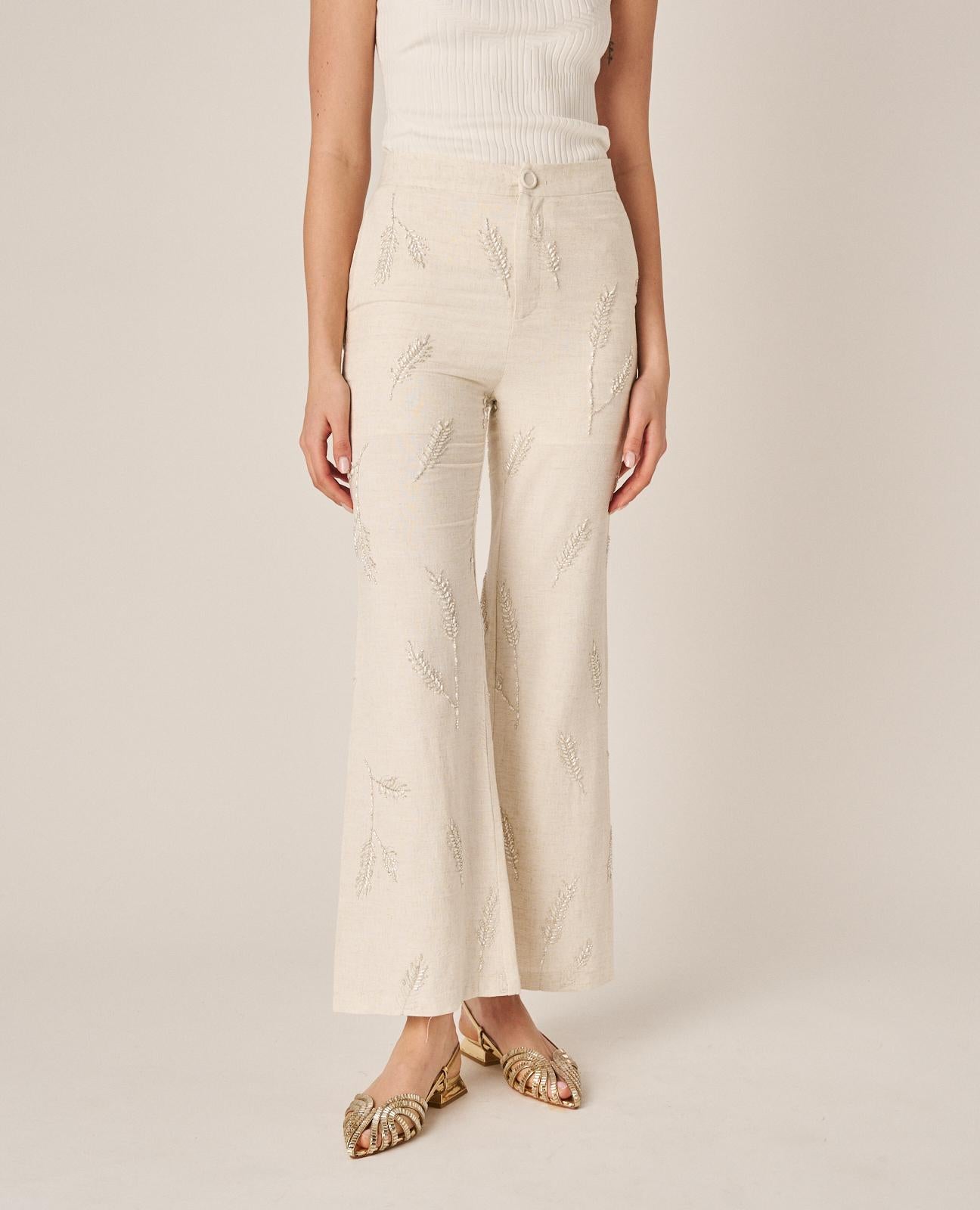alma-en-pena-embroidered-flared-trousers-ausgestellte-hose-wei-mit-hren-stickere image 2