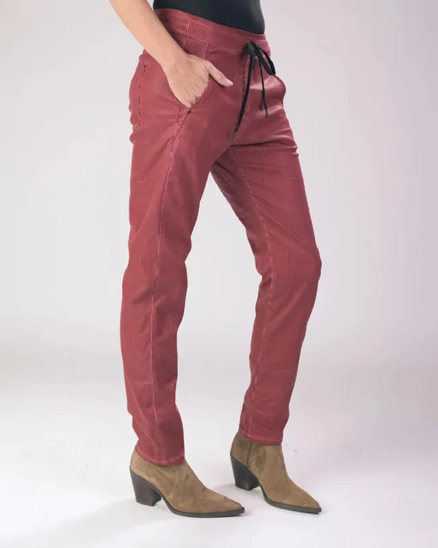 alembika-pinstripe-iconic-stretch-jeans-hose-wine image 1
