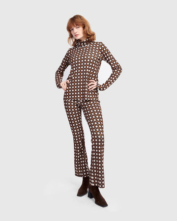 alembika-chelsea-flare-pants-groove-high-rise-schlag image 6