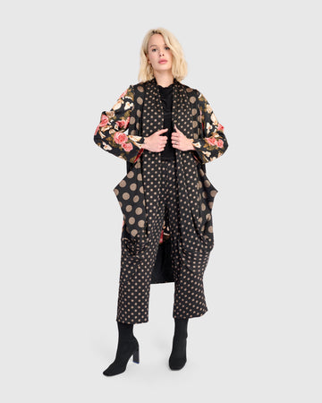 alembika-spritz-duster-black-bronze-dots-mantel image 8