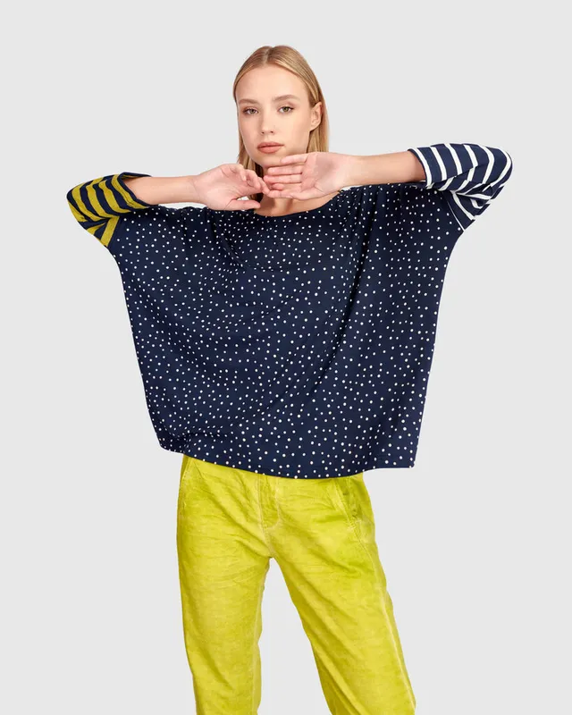 alembika-starry-skies-boxy-tee-damen-t-shirt-navy image 1
