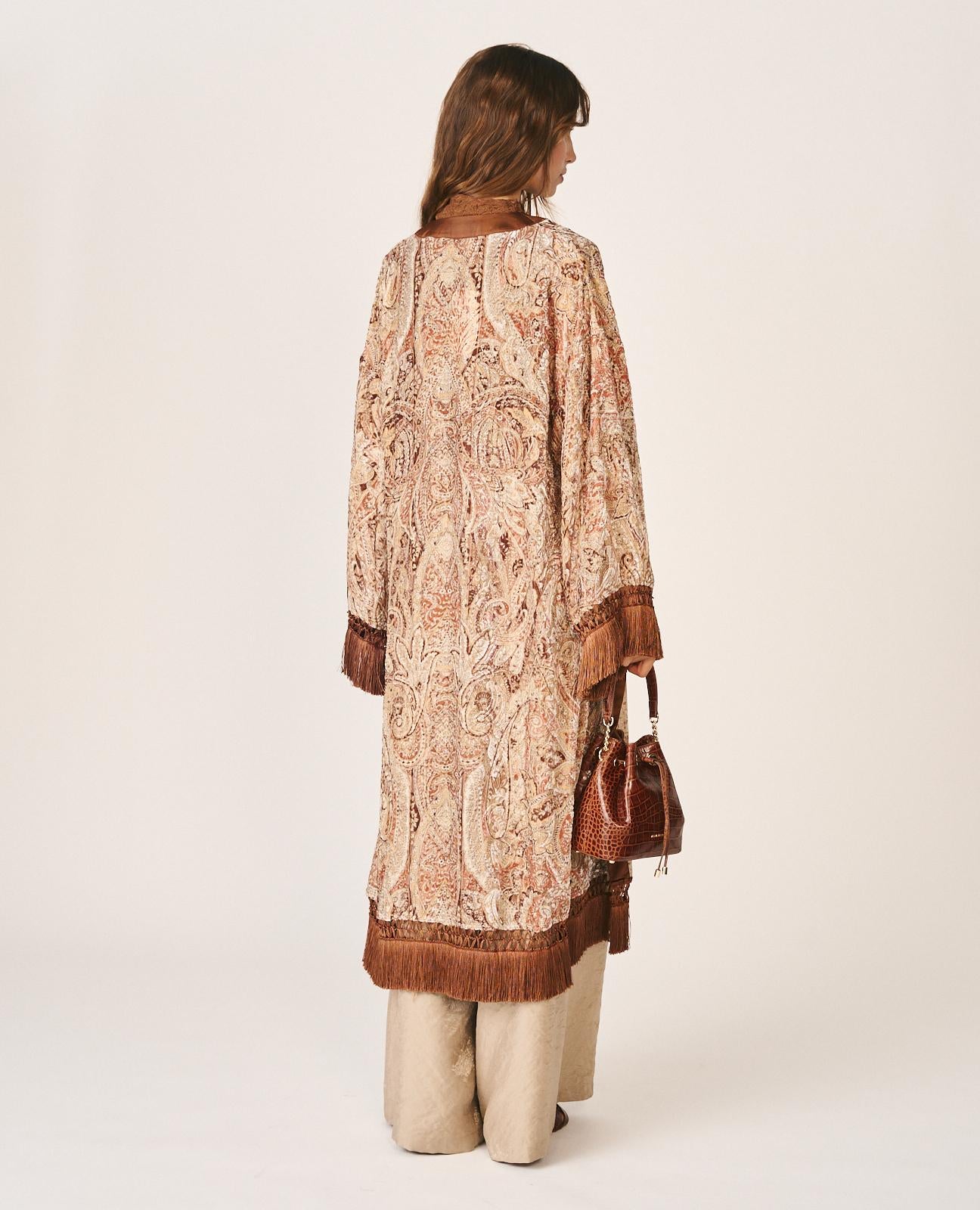alma-en-pena-paisley-caftan-braun-damen-kimono-mantel-devor-samt-mit-fransen image 7
