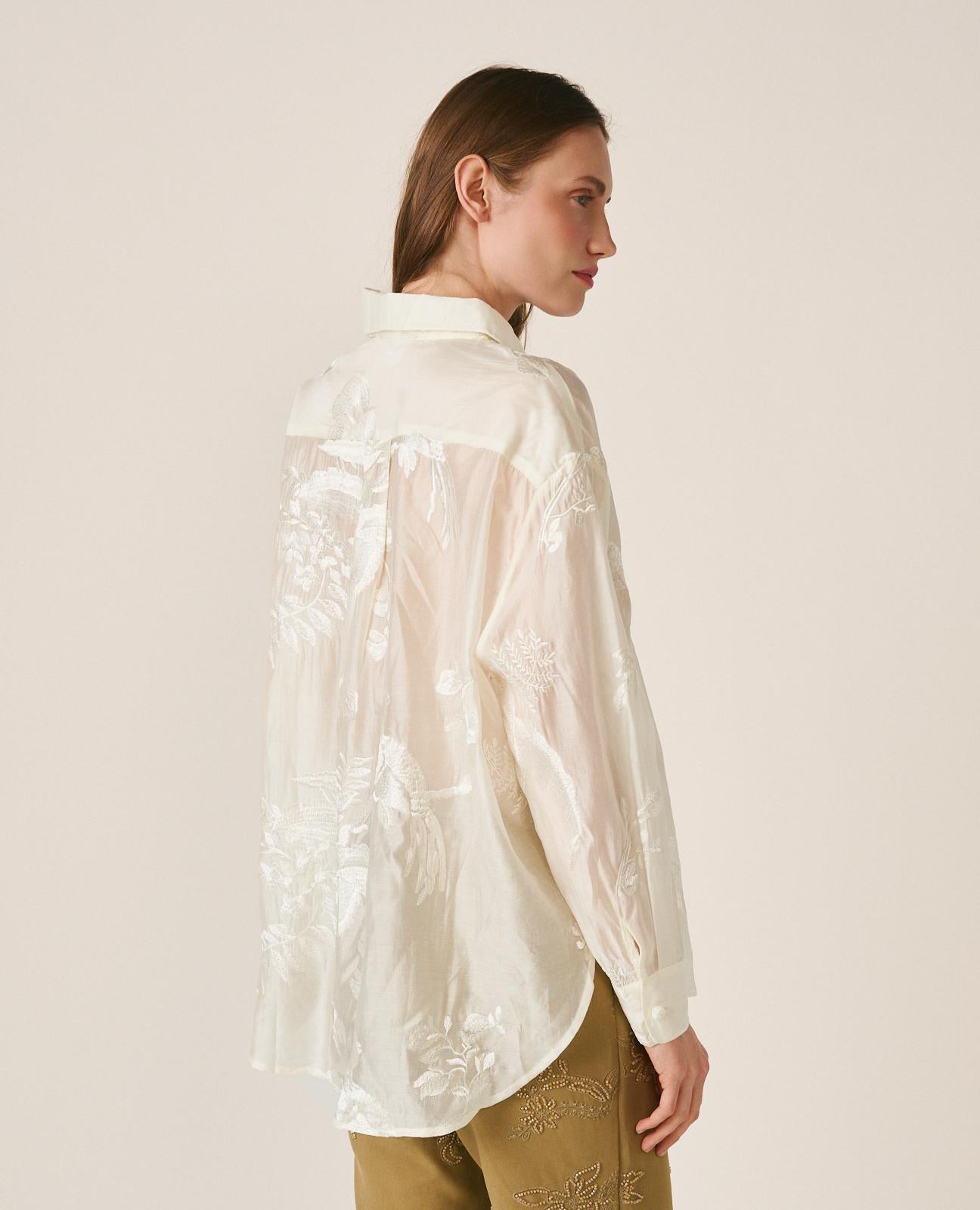 alma-en-pena-pocket-shirt-batist-bluse-wei-mit-blumenstickerei image 8