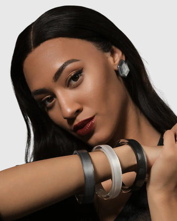 alembika-minimalist-bangle-armreif-meteor image 4