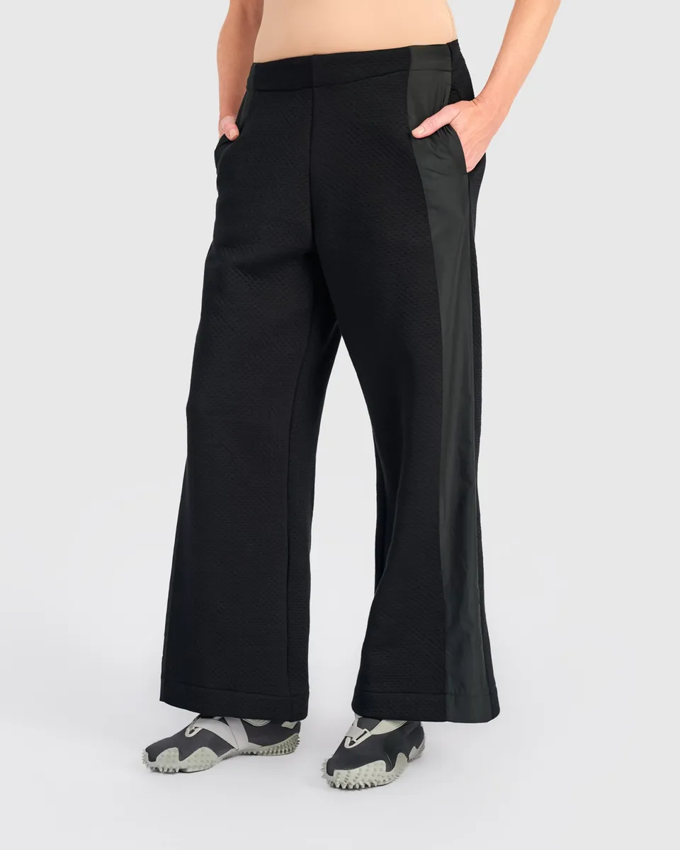alembika-urban-dimpled-straight-pants-black-gerade-hose-mit-high-rise image 1