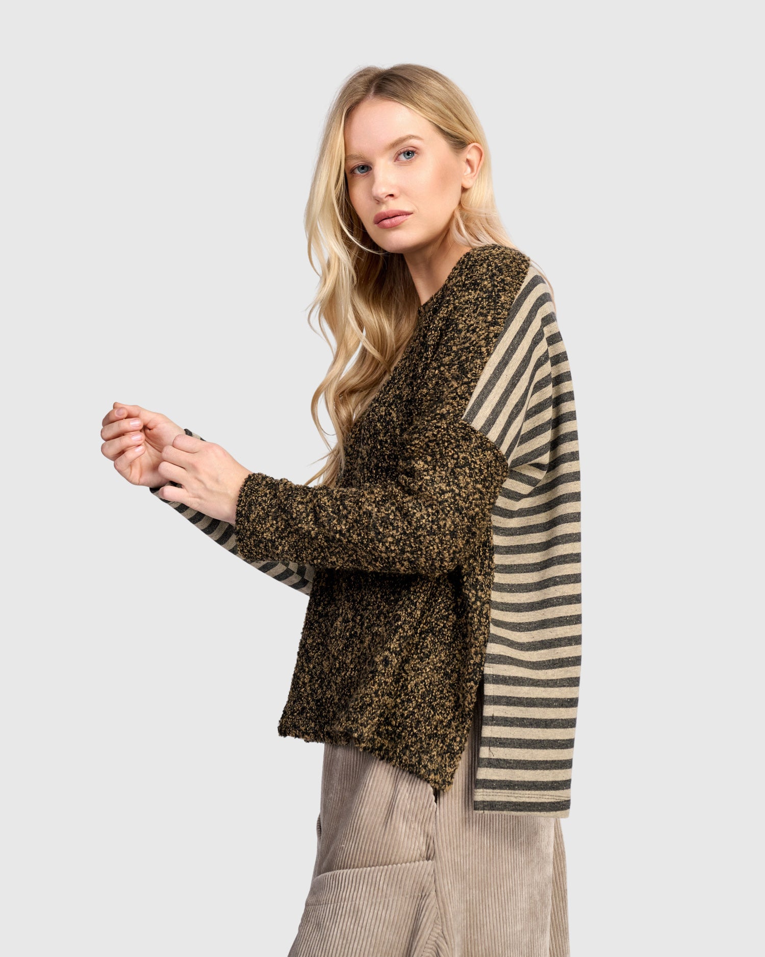 alembika-urban-tima-boucle-top-camel-melange image 1