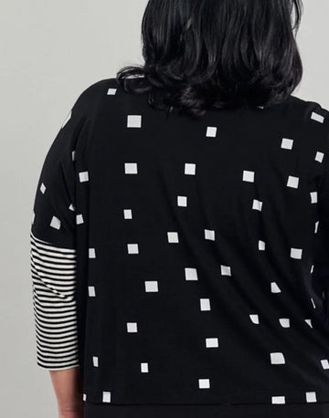alembika-skylar-crop-cardigan-squares image 5