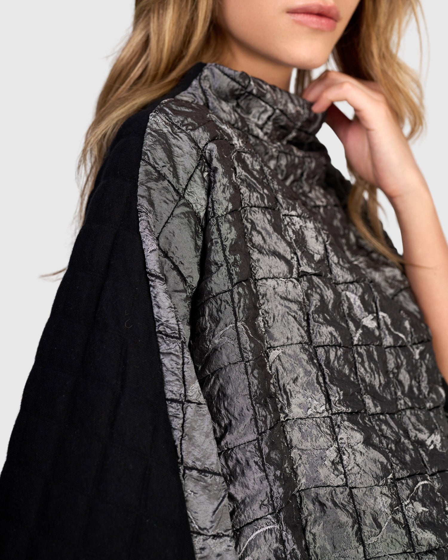 alembika-gallium-top-silver-damen-metallic-top-quilted image 3