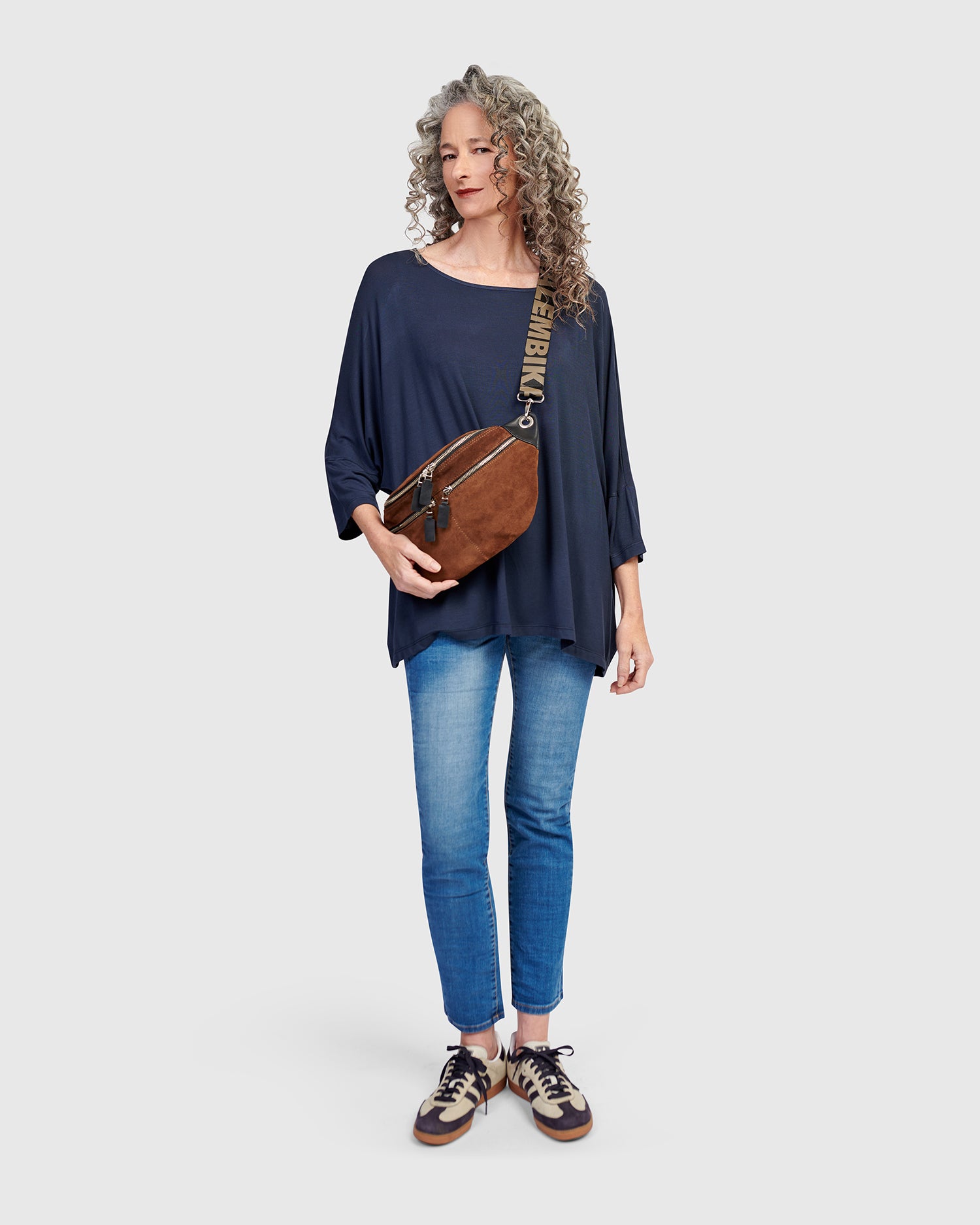 alembika-crossbody-sling-bag-maple image 7