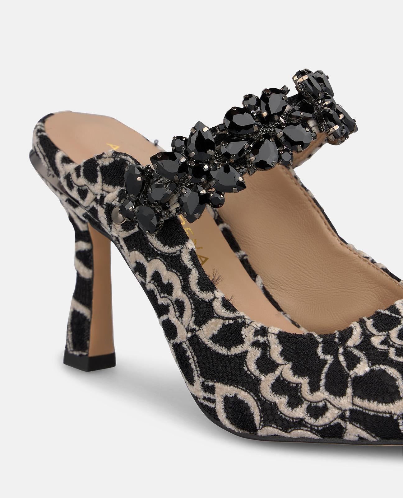 alma-en-pena-alfa-64001-lackleder-slingpumps-mit-kitten-absatz-schwarz image 4