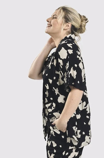 alembika-mandala-shirt-speckle image 2