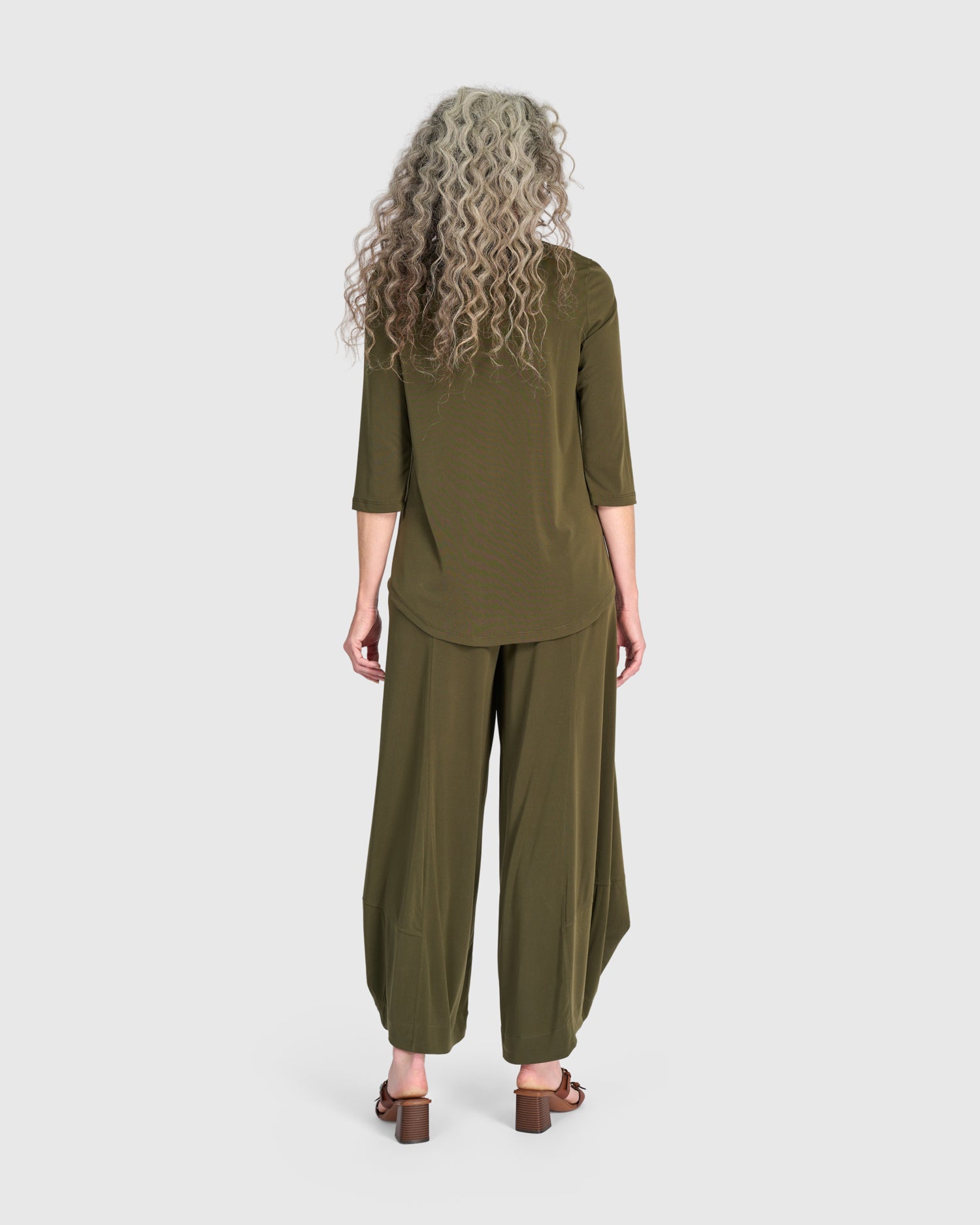 alembika-essential-slinky-v-neck-top-khaki-3-4-arm image 5