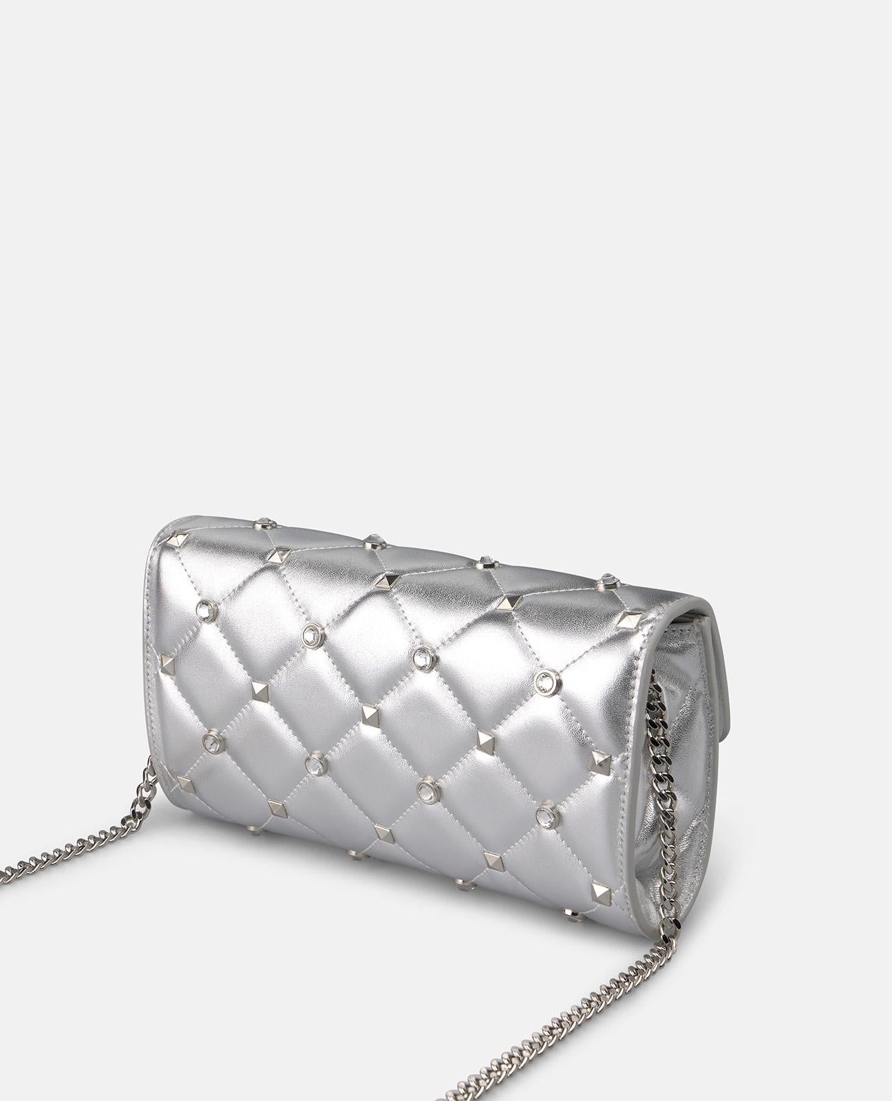 alma-en-pena-clutch-silber-mit-bunten-nieten image 5