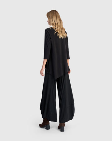 alembika-essential-slinky-point-hem-top-damen-top-schwarz image 4