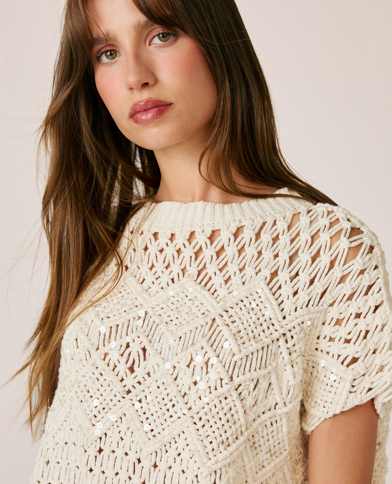 alma-en-pena-openwork-vest-with-fringe-strickweste-wei-pailletten image 7