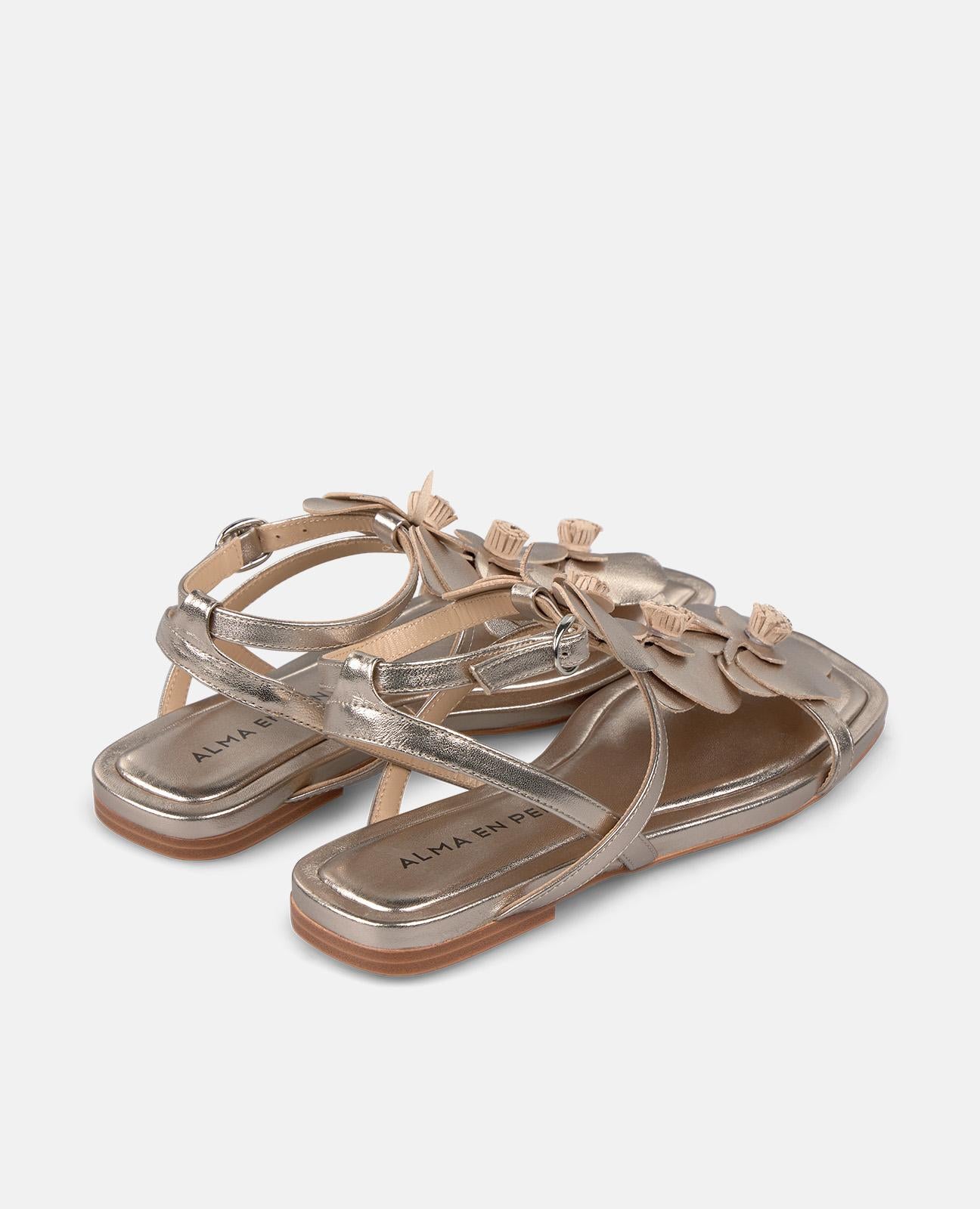 alma-en-pena-flat-sandal-flowers-flache-sandale-bronze-mit-blumen image 3