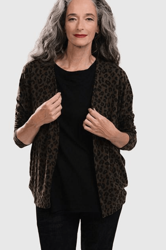 alembika-chiu-cardigan-moss-button-strickjacke image 1