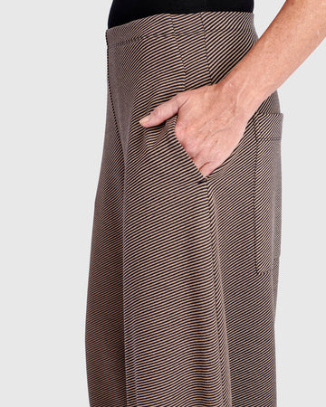 alembika-uptown-lantern-pants-ap615c-cropped-hose-chocolate image 2