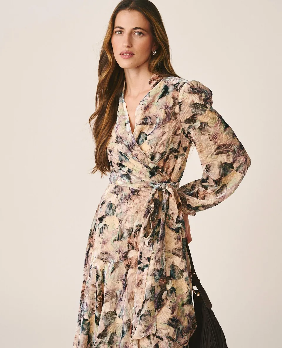 alma-en-pena-printed-silk-midikleid-mit-wickel-v-ausschnitt-rosa image 1