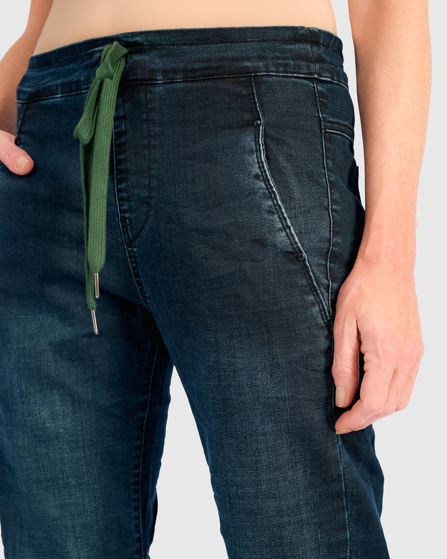 alembika-denim-iconic-stretch-jeans-indigo-slim-straight image 2