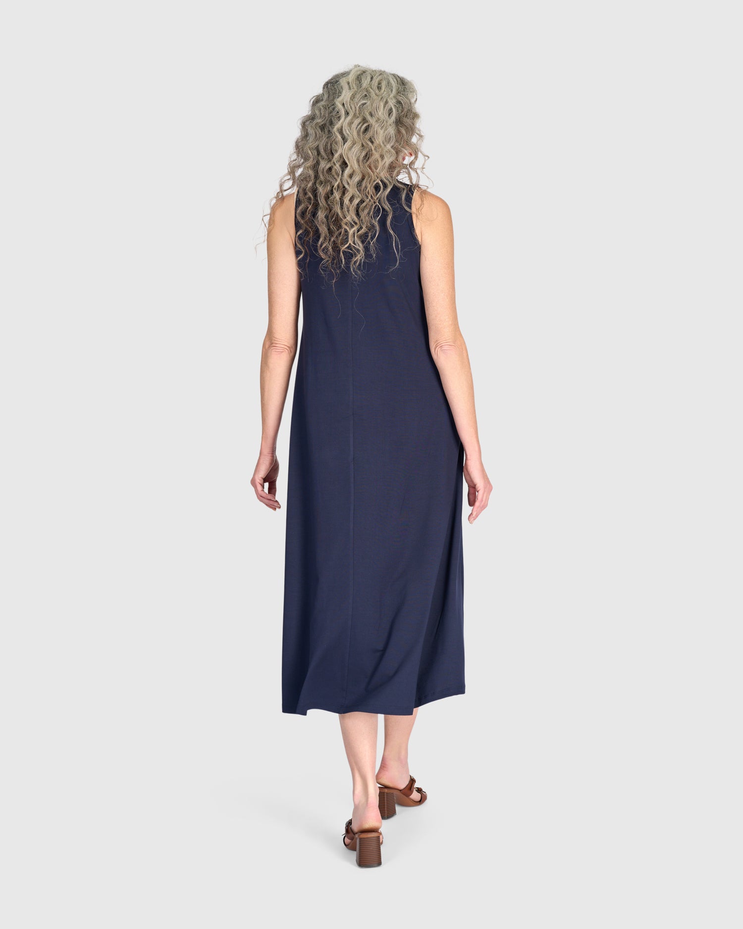 alembika-essential-sleeveless-a-linie-kleid-navy-midi image 6