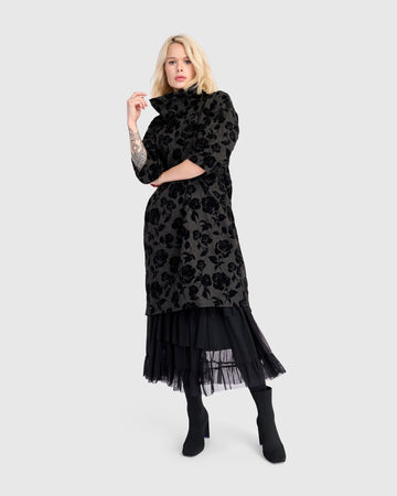 alembika-jaquie-shift-dress-black-roses image 7