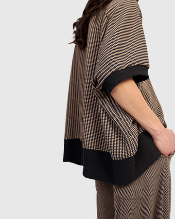 alembika-yetta-rounded-top-chocolate-boxy-jacquard-oberteil image 2
