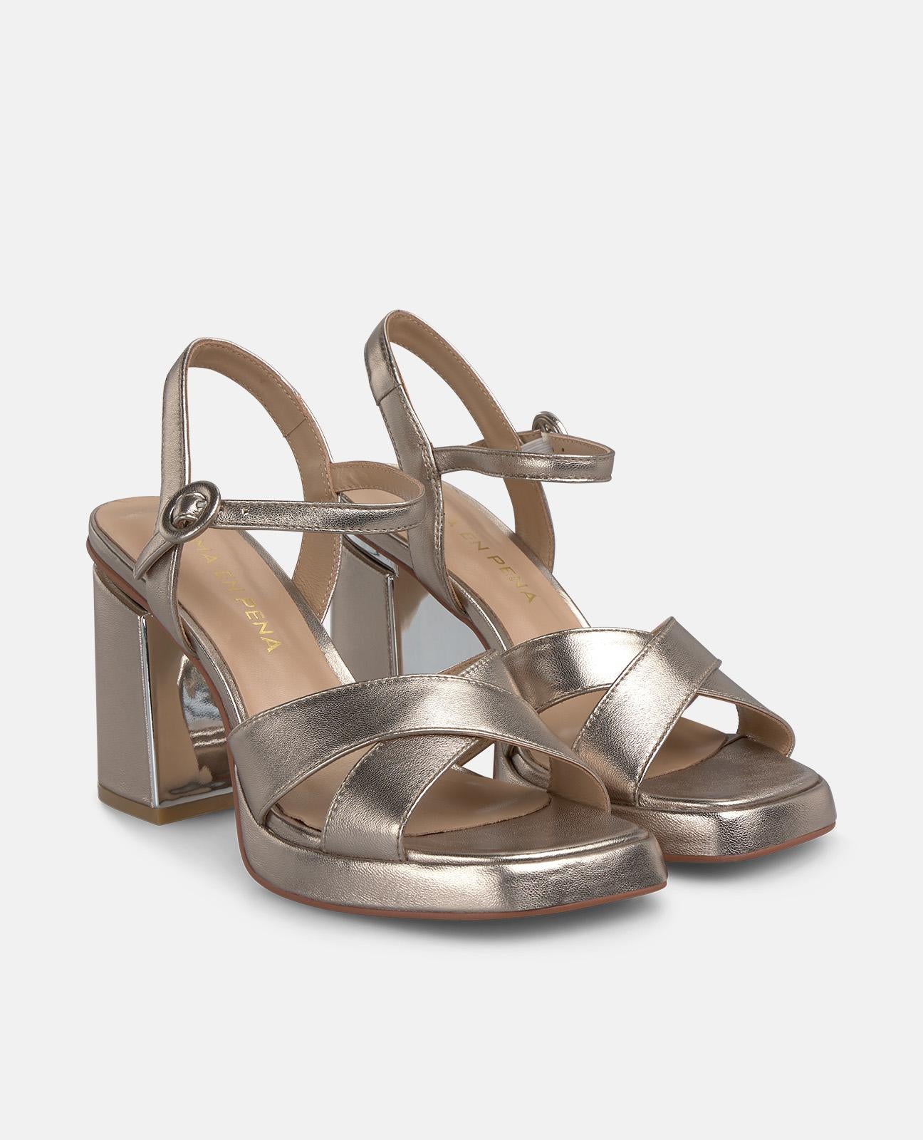 alma-en-pena-alfa-61056-crossed-sandale-in-bronze-riemchen-absatz-8-5-cm image 2