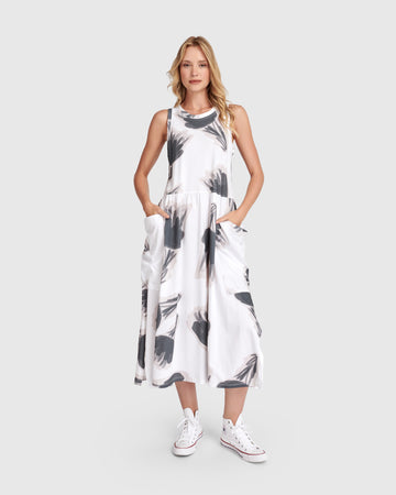 alembika-urban-unwind-pockets-kleid-cloud image 3