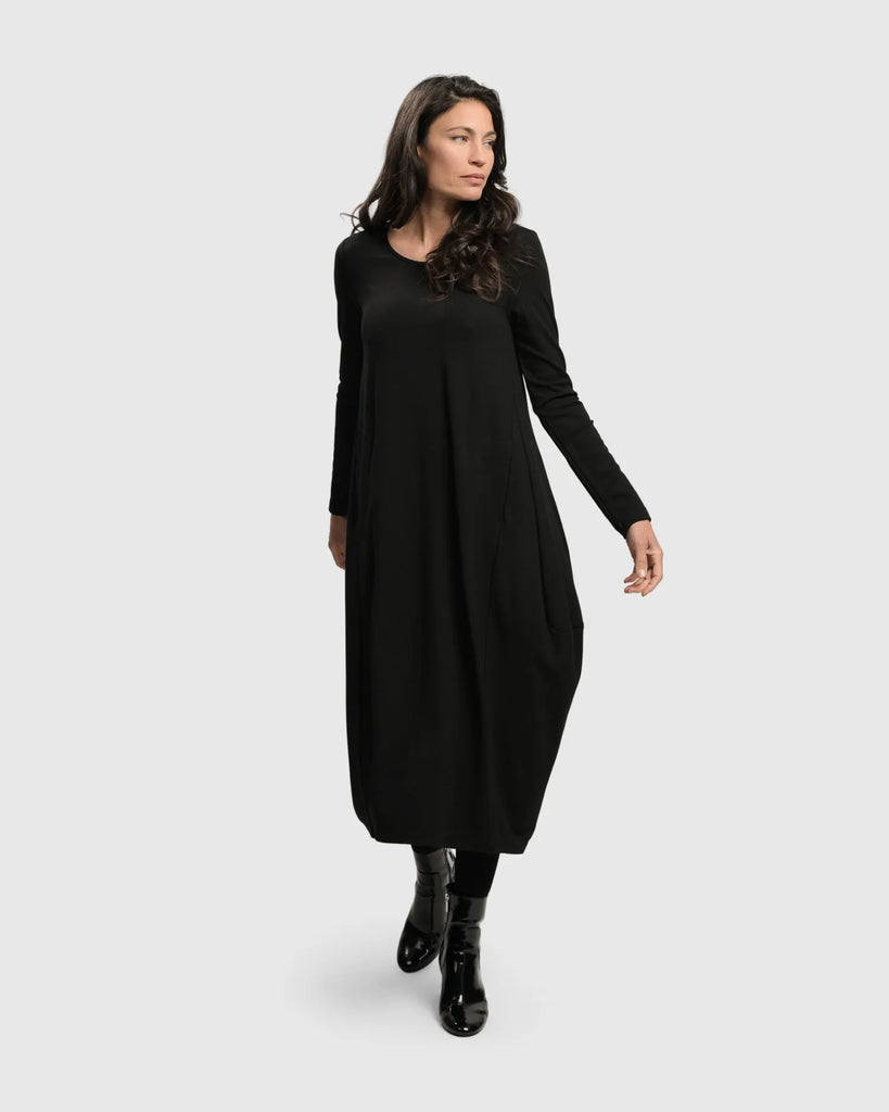 alembika-essential-toned-up-midi-kleid-schwarz image 1