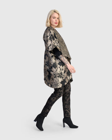 alembika-praline-brocade-coat-mantel-glow image 3