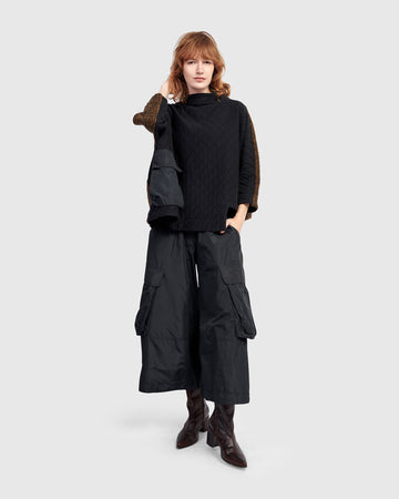 alembika-urban-sah-quilted-pullover-black-stepp-pullover image 8