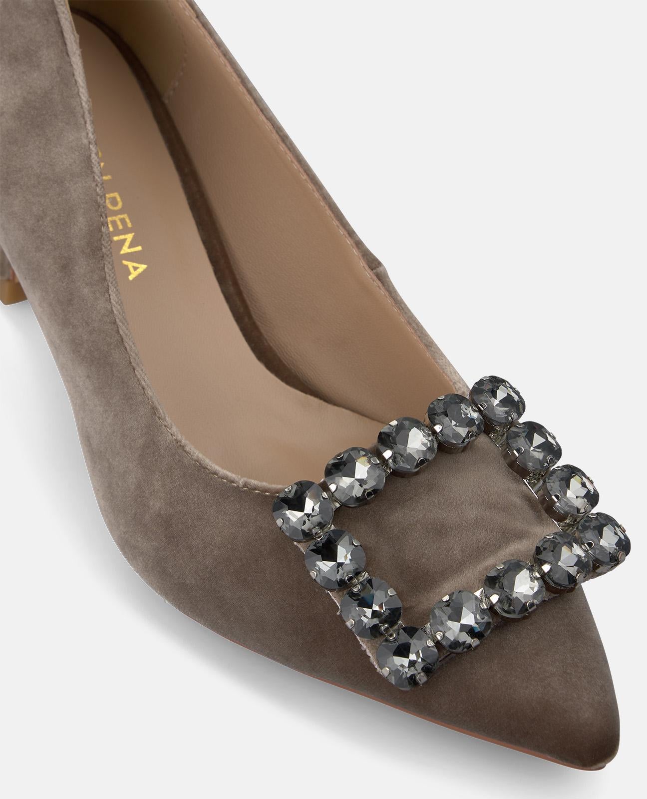 alma-en-pena-samt-pumps-vis-n-6-cm-trichterabsatz-mit-schmuck image 4