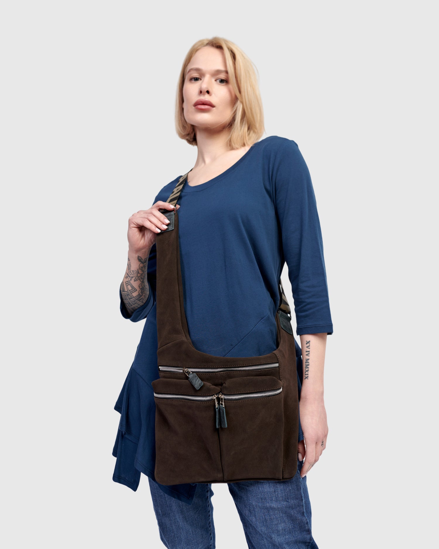 alembika-nomad-crossbody-bag-umber-leder-umh-ngetasche image 1