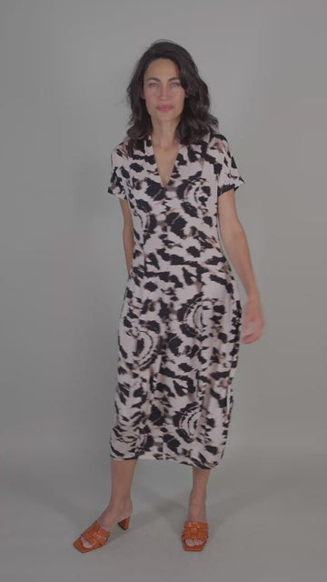 alembika-jane-cocoon-midi-kleid-tie-dye image 3