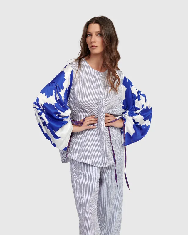 alembika-maeve-crinkle-bluse-cerulean image 1