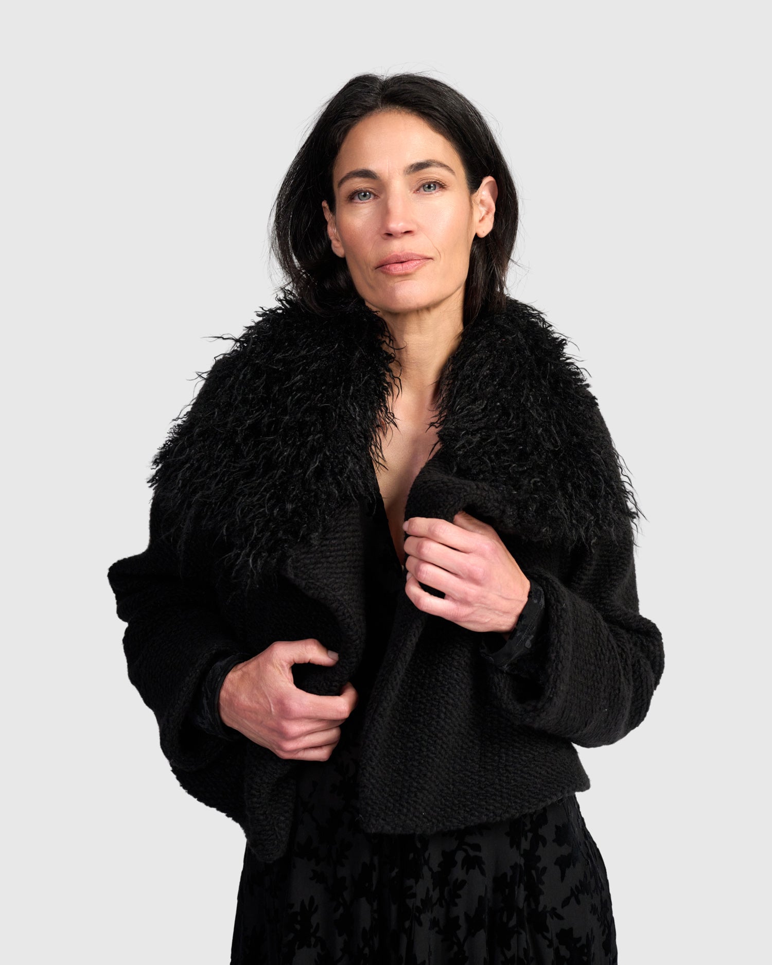 alembika-marcella-cropped-jacket-damen-jacke-in-schwarz image 6