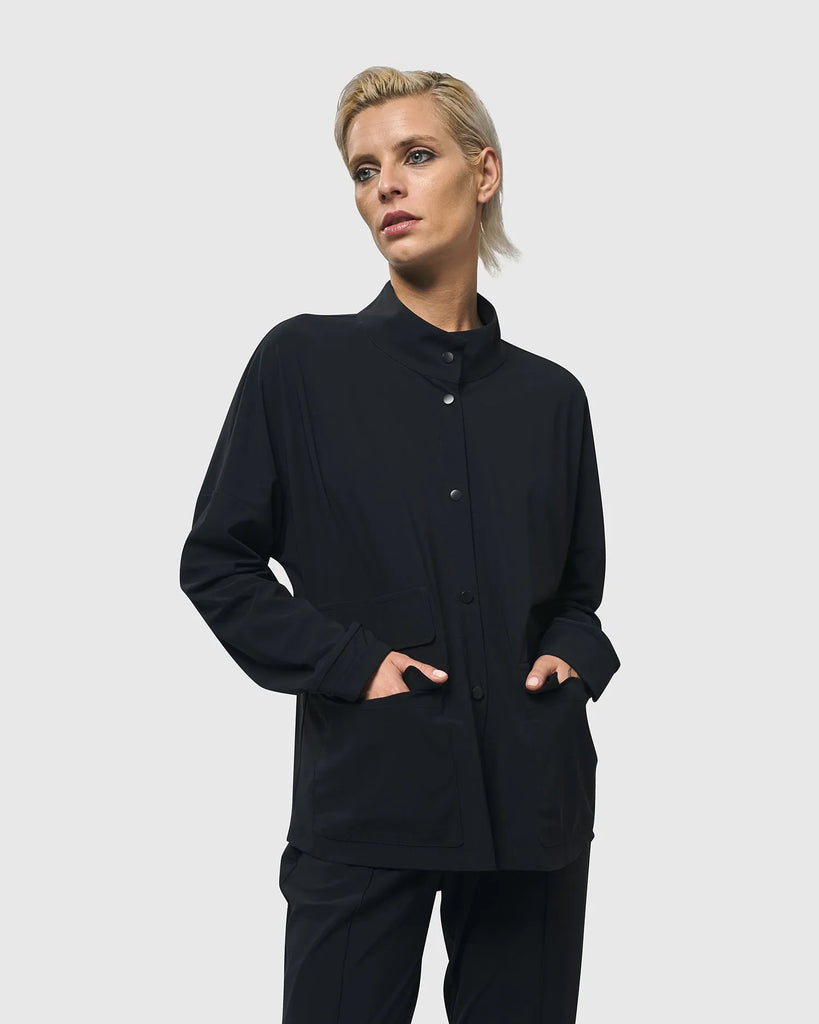 alembika-matrix-tech-jacke-schwarz-stehkragenjacke-upf50 image 1